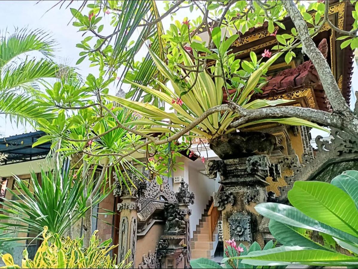 Green Palace Homestay Batununggul Exterior photo