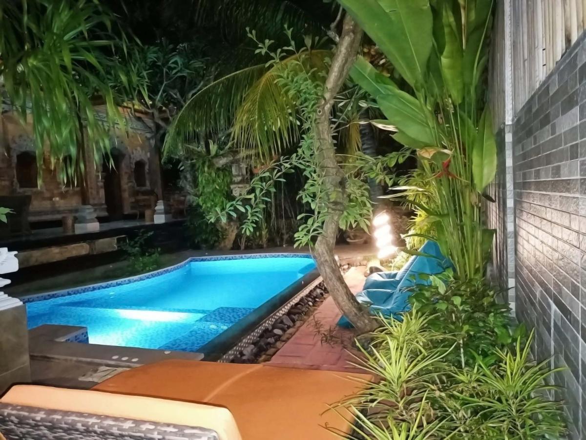 Green Palace Homestay Batununggul Exterior photo